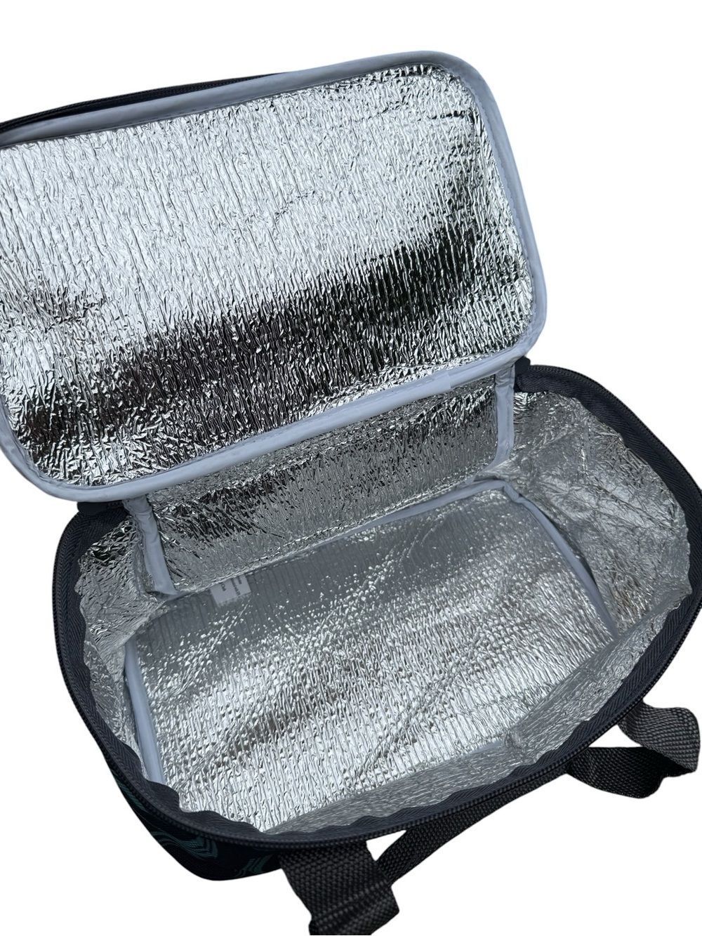 New Tastefully Simple Insulated Charcuterie Tote Cooler with Cutting Board - Picture 7 of 8